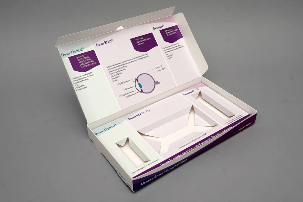 Geöffnete Präsentverpackung mit drei Fächern von pod GmbH für Dexa-Produkte