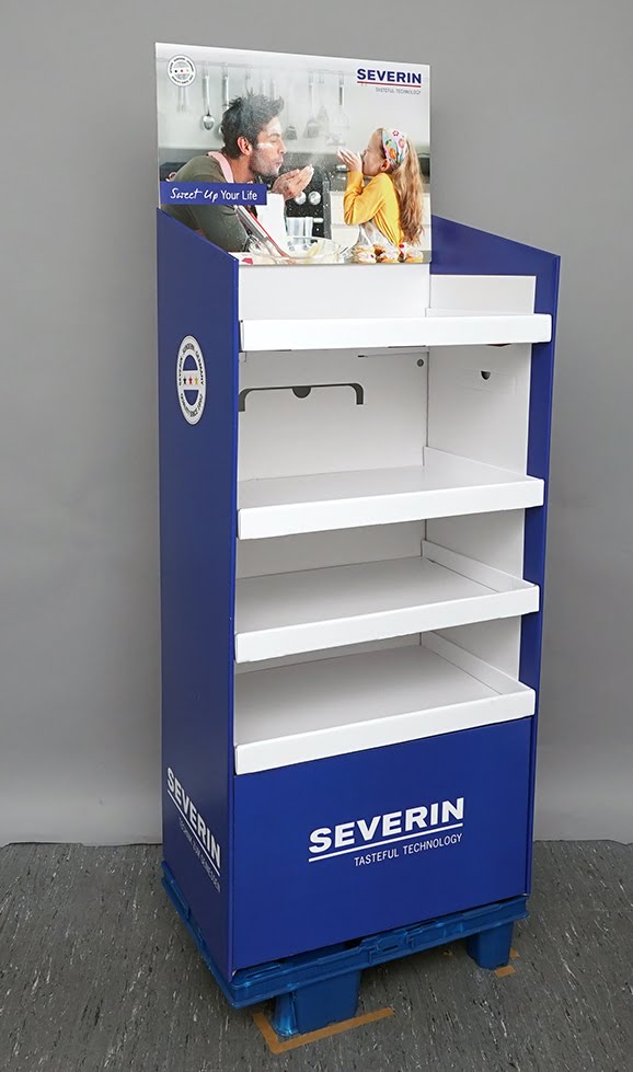 Standard Regaldisplay von pod GmbH für Firma Severin mit vier Einlegeböden auf Chep-Palette